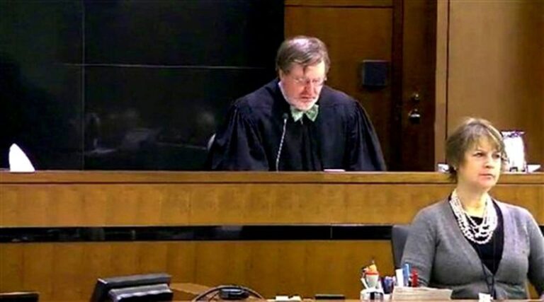 Inmigrantes Musulmanes: Corte de E.U. Resolverá Este Lunes