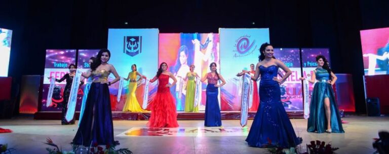 Erandi Lara Gana el Título Señorita UAT 2015