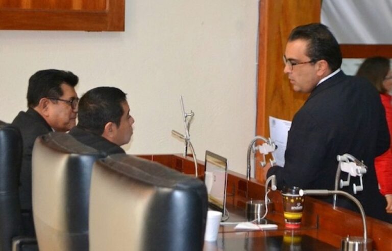 -“¿Lo Haría el Padre?” -“No. Otro Estilo, ¿qué no?”