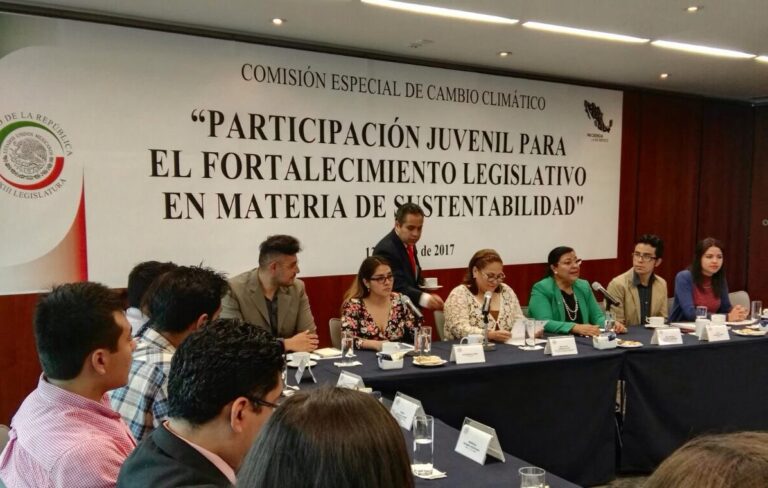 Sostiene Martha Palafox Diálogo con Jóvenes Sobre Cambio Climático