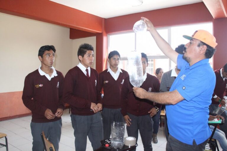 COBAT: Emprende Plantel 22 Texóloc «Taller de Robótica Educativa»