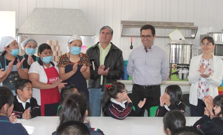 SEPE Entrega Utensilios de Cocina a Primaria «Manuel Lardizábal»