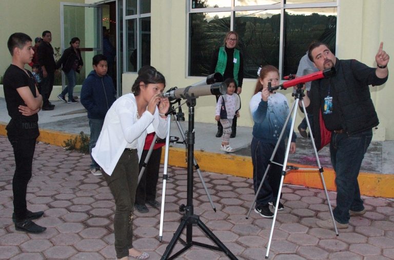 Inicia con éxito el Programa «Biblioteca Nocturna» de la SEPE