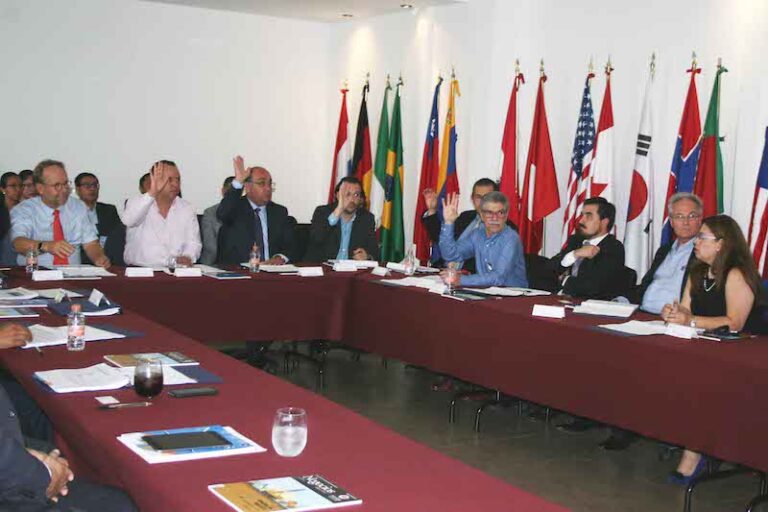 Celebró la SEDECO la Segunda Sesión del Clúster Automotriz Zona Centro