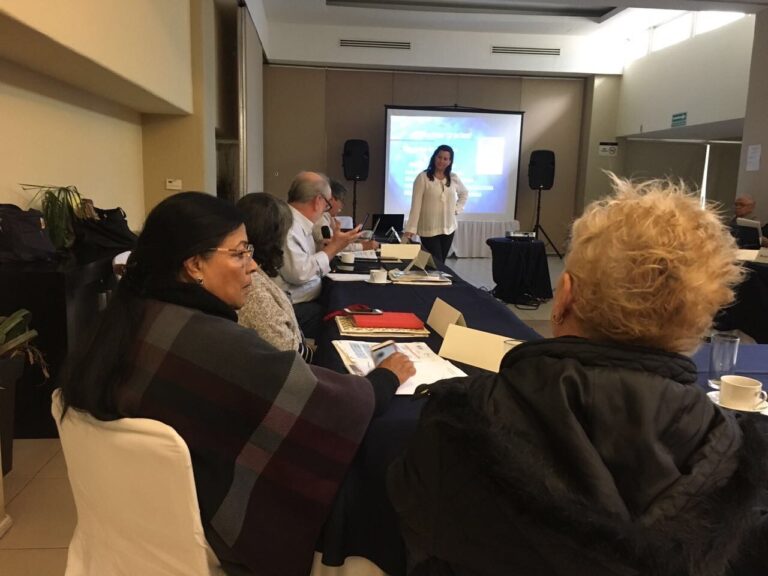 Discute Martha Palafox Agenda Integral del Agua con Expertos Internacionales