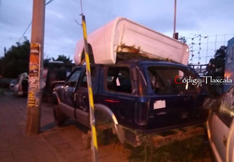 Zacatelco: Riesgo Para Transeúntes por Invasión de Banquetas