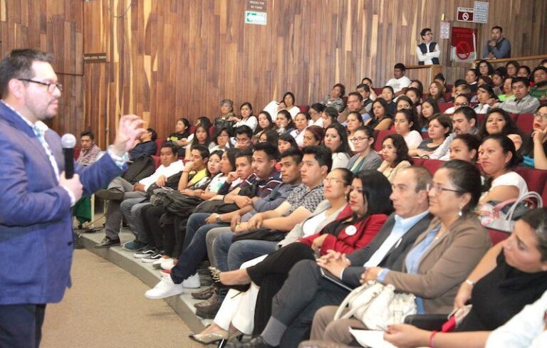 Participan Universitarios en Conferencia Sobre Prevenir Trata