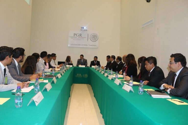 Se Reúne PGR con La Comisión Federal de Electricidad