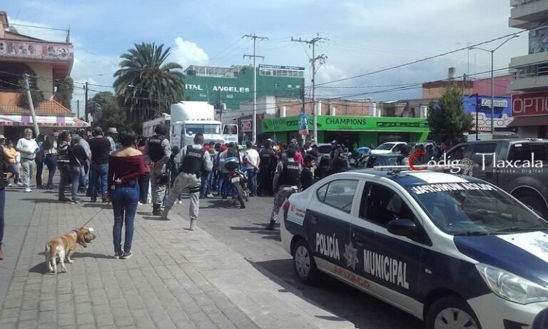 Edil de Apizaco Monopoliza Autopromoción Mediante Apoyo a Damnificados