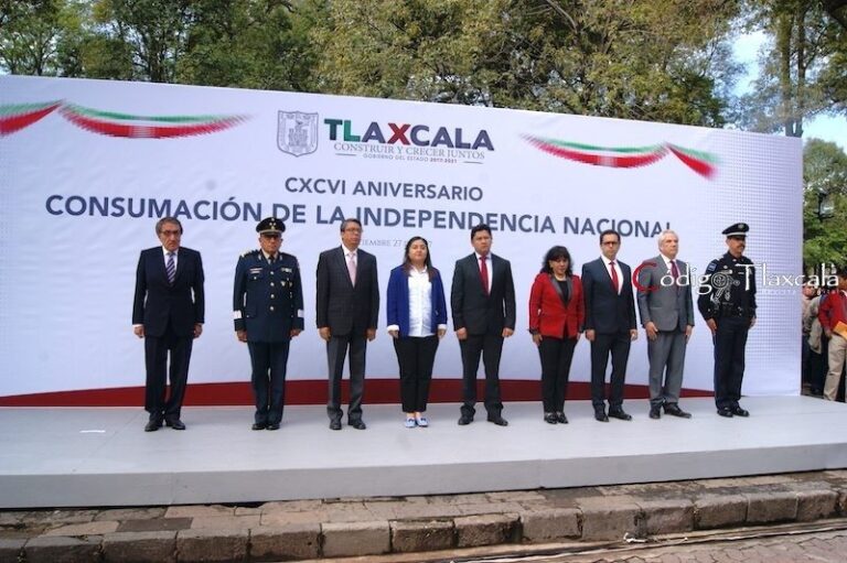 Solo a Nosotros Toca Decidir Nuestro Destino: Tito Cervantes Zepeda