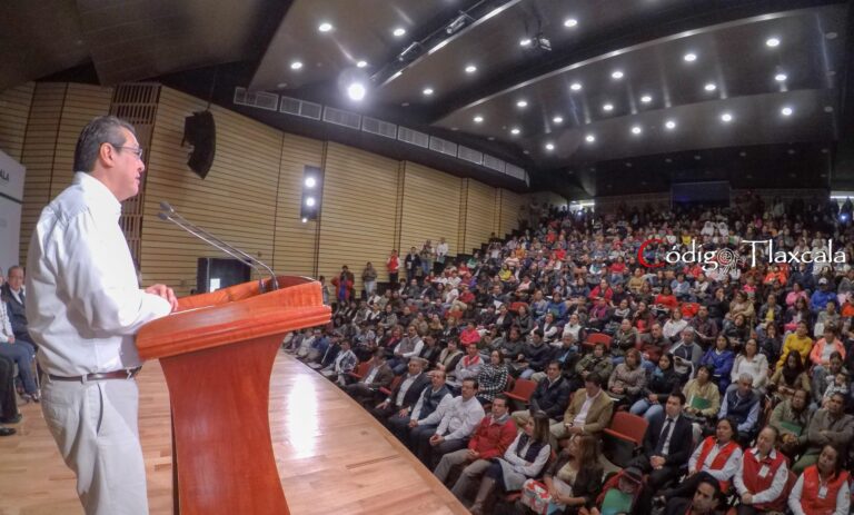 Marco Mena y Alejandro Nieto Firman Convenio Para Estancias Infantiles de Sedesol