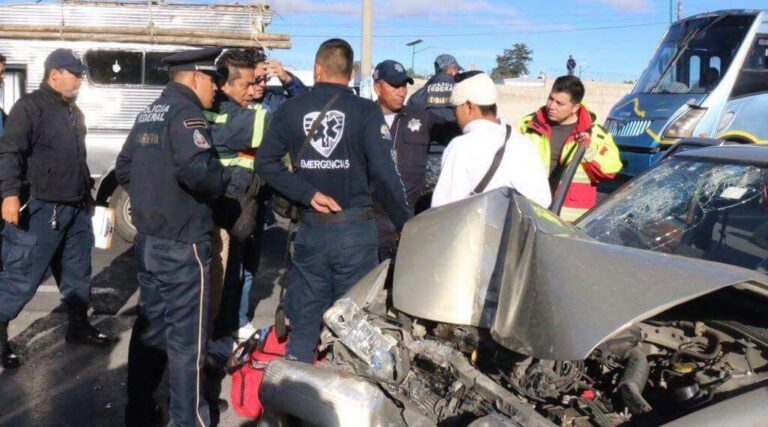 Choque y Volcadura de Colectiva en la ‘Y’ Deja 15 Heridos
