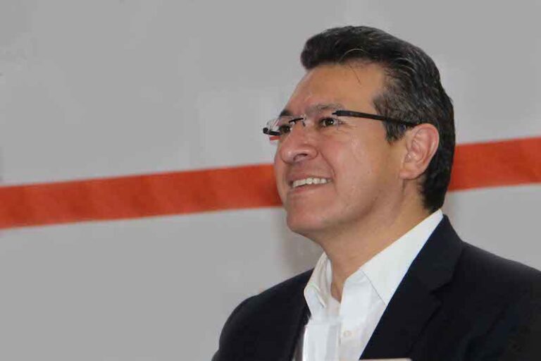 Asistirá Marco Mena a Canonización de Niños Mártires en el Vaticano