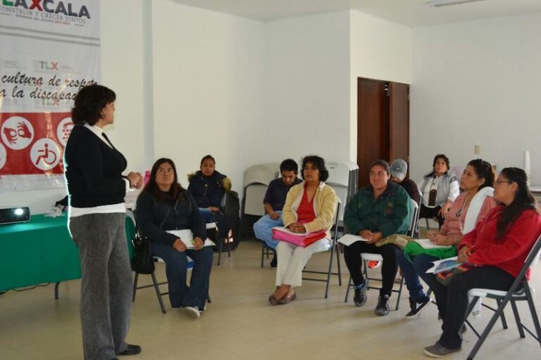 Sensibiliza ITCPD a Padres de Familia de Infantes con Parálisis Cerebral
