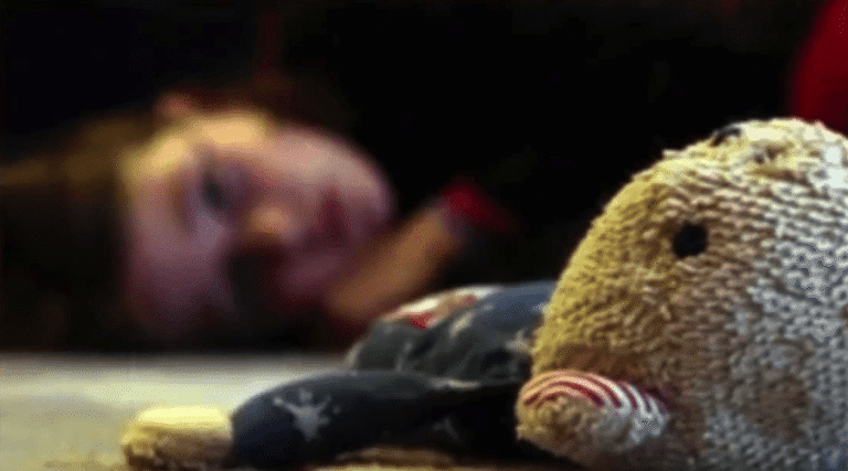 Dan Prisión a Maestra de Kínder por Abuso Sexual a Alumnos