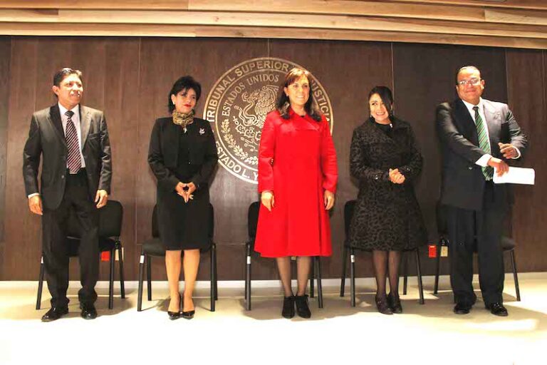 Participa Sandra Chávez en Foro ‘Por el Derecho de las Familias a Vivir sin Violencia’