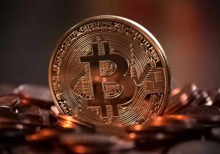 Bitcoin Suplirá al Dinero Actual en 5 Años: Expertos