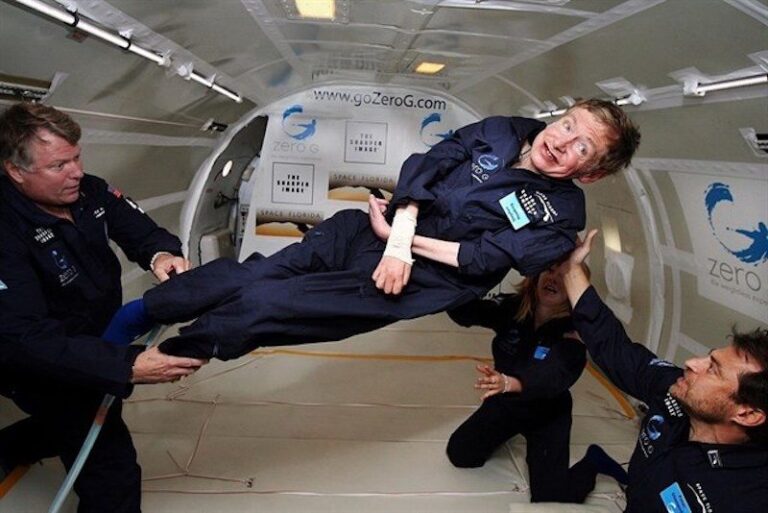 Stephen Hawking da por Perdida la Tierra y Pide ir a Alpha Centauri