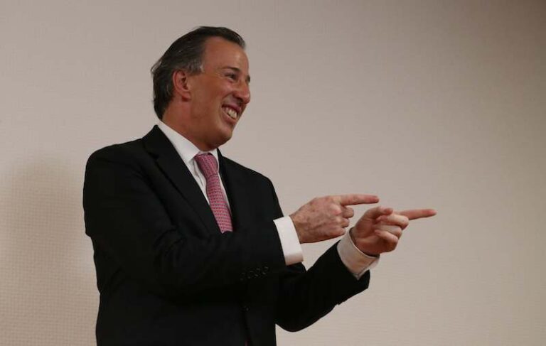 Renuncia el Secretario de Hacienda de México; Buscará Presidencia del País