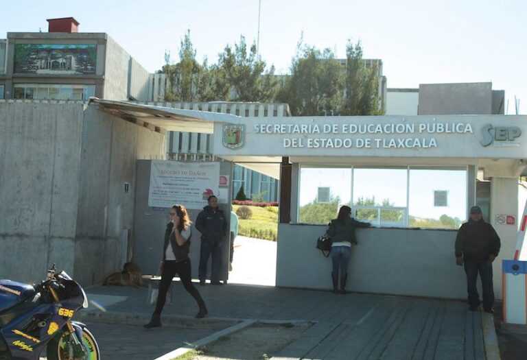 Acuerdan Autoridades Educativas y Padres de Prim. ‘Xicohténcatl’ Reiniciar Clases