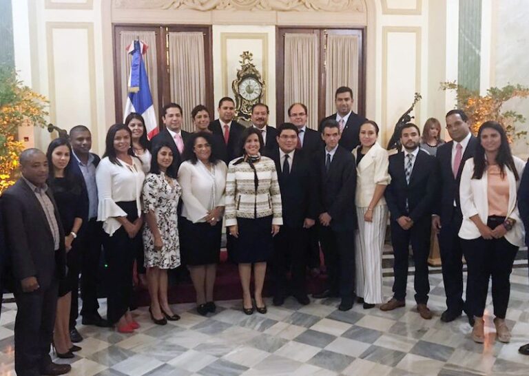 Francisco Román Sostiene Reuniones en República Dominicana