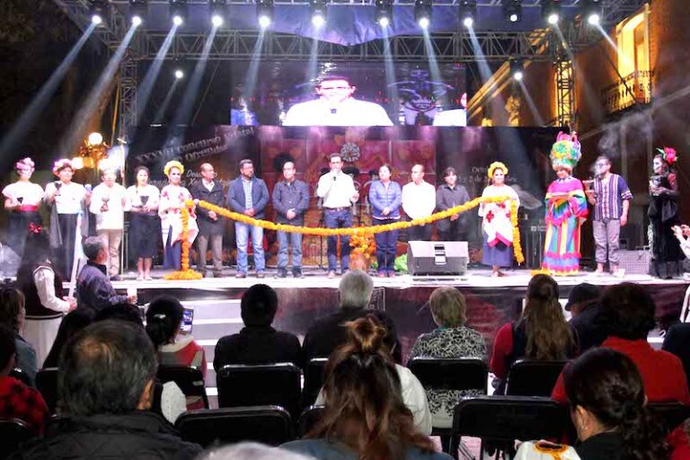 Inauguran Concurso de Ofrendas ‘Mtro. Desiderio Hernández Xochitiotzin’