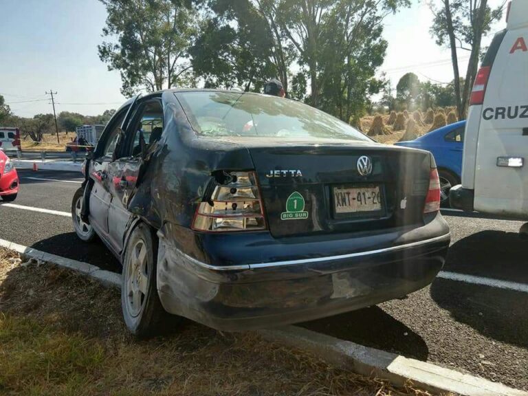 Joven Pierde la Vida Tras Impacto de Jetta Contra Valla, en Tezoquipan