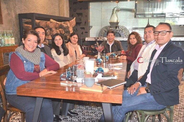 SOCIALES /Ofreció Patsy Amaro Agradable Convivencia Prenavideña