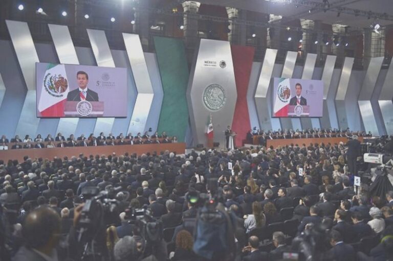 NYT Cuestiona y El Universal Replica /Editorial