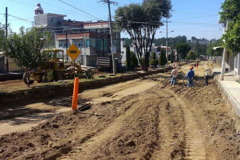 Rehabilita SECODUVI Bulevard Beatriz Paredes en Tlaxcala