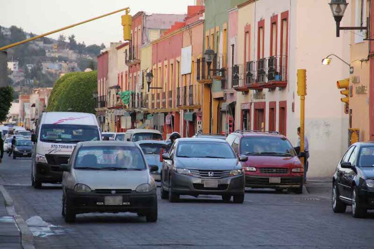 Acuerdan Reordenamiento del Servicio de Taxis en Tlaxcala