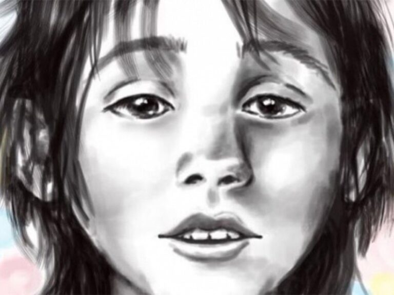 Caen Madre y Padrastro de la Niña de las Calcetitas Rojas