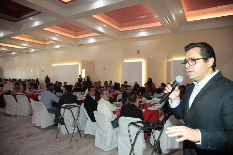 Destaca Secretario de Educación Compromiso y Solidaridad de Personal SEPE-USET