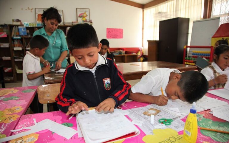 900 mil Estudiantes se Beneficiaron con Escuelas de Tiempo Completo Durante 2017