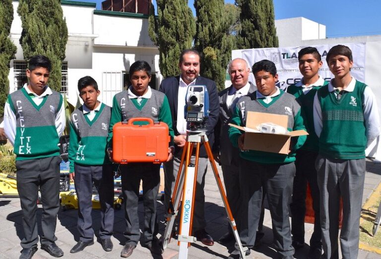 Equipo CECyTE Tlaxcala Talleres de Construcción, Plásticos y Automotriz