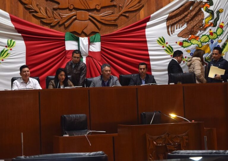 Designan a J. Carmen Corona Presidente de Comisión Permanente