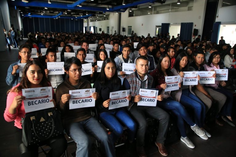 Abren Convocatoria Para Becas de Jóvenes Escribiendo el Futuro