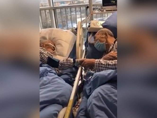 Se Toman de la Mano y Mueren Juntos en el Hospital