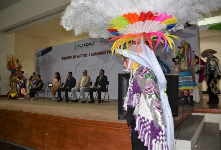 Llegó el Carnaval: 453 Camadas Reciben Apoyos por 5.45 Millones