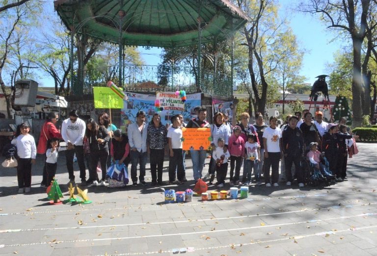 Una Campaña del CAM 6 en el Zócalo de Tlaxcala