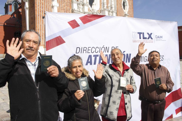 40 Abuelitos de Tlaxcala se Reunirán con Familiares en Estados Unidos