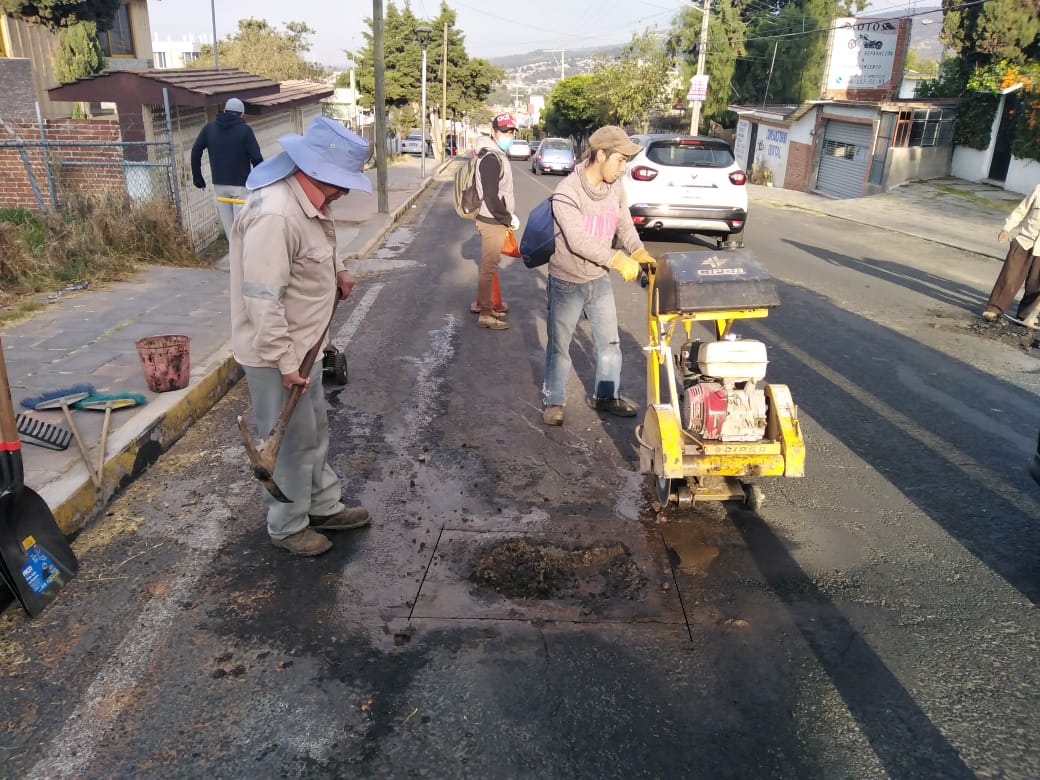 Continúan con programa permanente de bacheo en la capital 2
