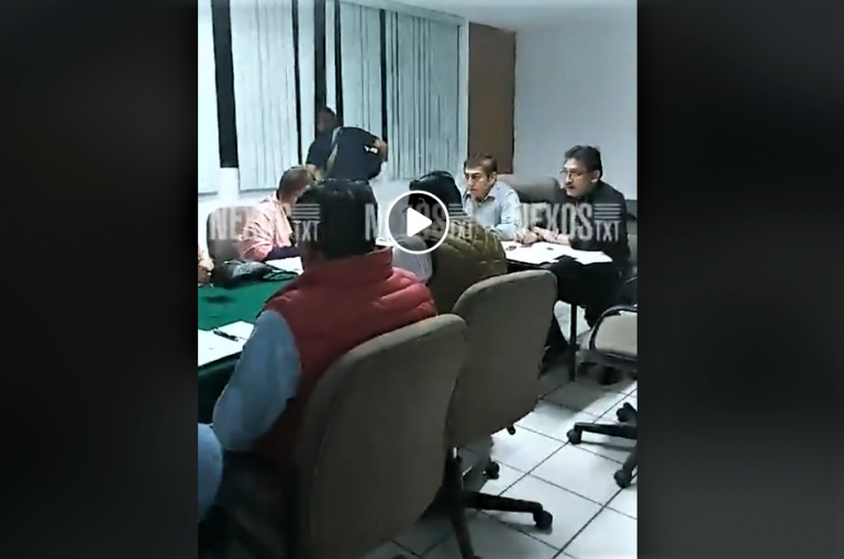 Totolac: Cabildo Burla Feamente la Constitución y Expulsa a Reportero