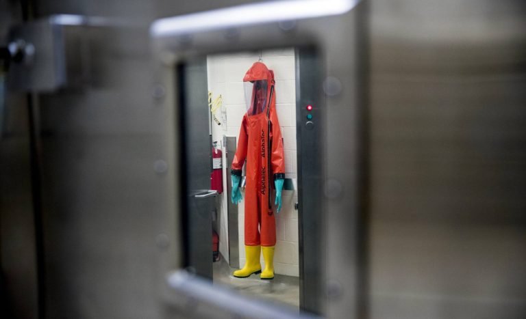 Nosotros y la Pandemia / Antonio Ortuño (España)