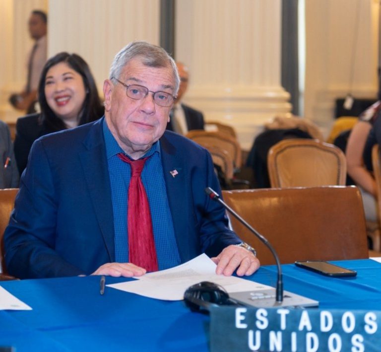 E.U. ha Apoyado con Millones a Cuba: Michael Kozak