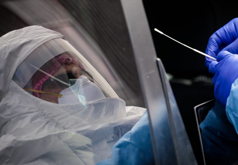 Cómo Reabrir NY /Editorial New York Times (E.U.)