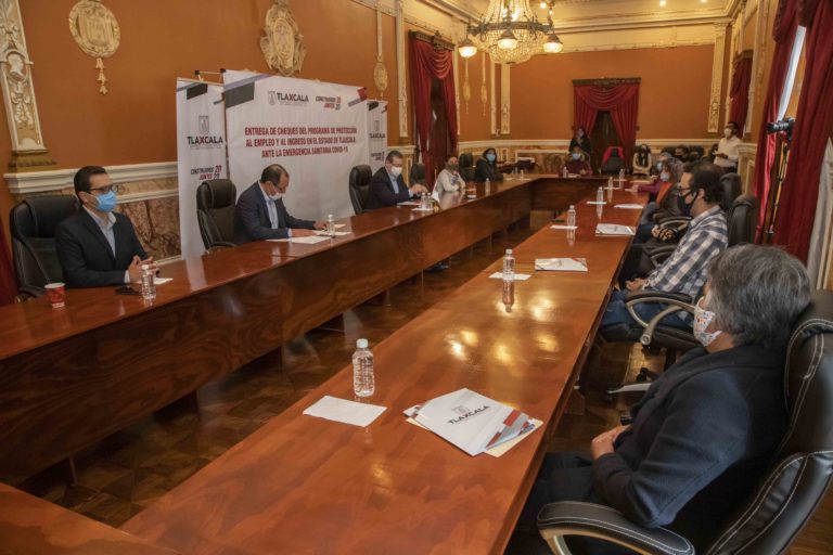 Marco Mena Conserva 6 mil Empleos con Créditos de 44 mdp por Covid-19