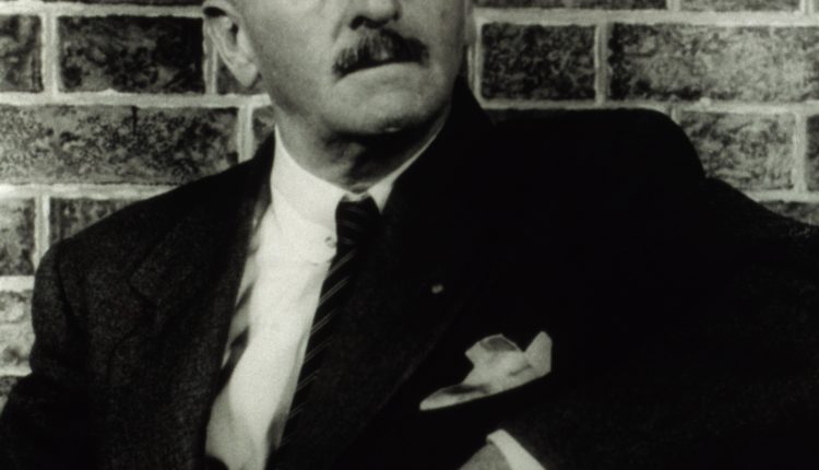 Carl_Van_Vechten_-_William_Faulkner