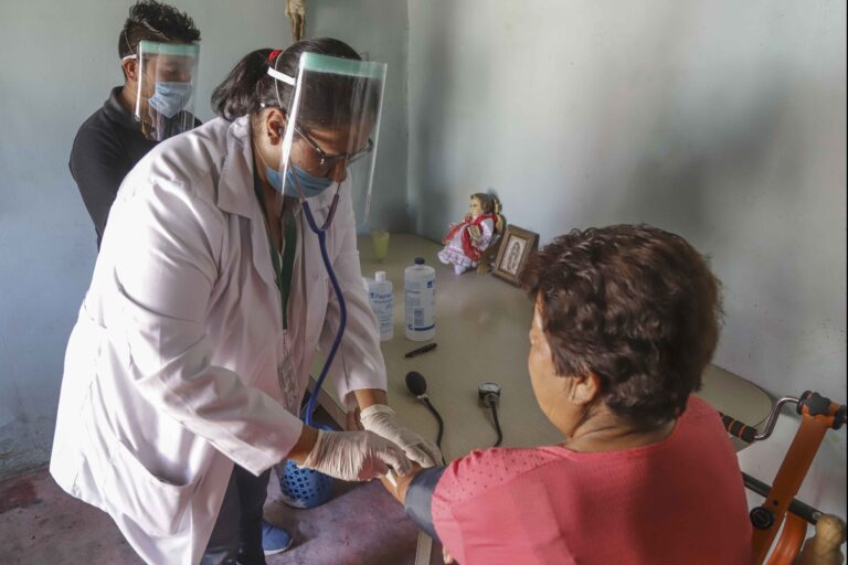 1800 Tlaxcaltecas han Recibido Tratamiento TNR4: SESA