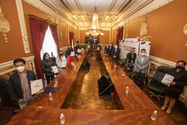 Un Empleo Conservado es una Familia con Ingresos: Marco Mena